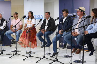 El foro se realizó en el estudio de la Universidad de Manizales. 