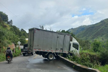 El incidente de este martes en el Norte de Caldas. Fotos de Herney Zuluaga.