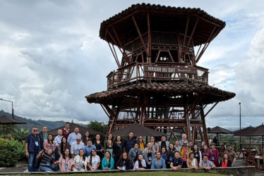 Delegados de universidades estadounidenses socializaron su oferta académica ante representantes de la Secretaría de Educación de Armenia.