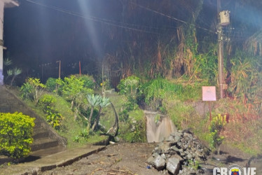 El Cuerpo de Bomberos de un municipio del Alto Occidente de Caldas reportó que ha inundaciones y desbordamiento de cañadas, que dejaron varias viviendas afectadas.