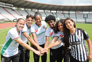 Daniela Valencia, Vanessa Franco, Elizabeth Angulo, Kendry Rentería, Marlyn Ramírez y Paola Alzate están listas para jugar con el Once Caldas en la Liga Femenina. El equipo recibe hoy a Santa Fe.