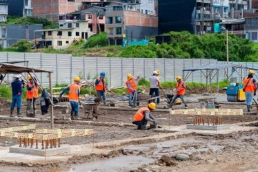  Foto I Albeiro Rudas I LA PATRIA  Continúan las obras de la nueva sede la Universidad de Caldas para el occidente. Será un edificio moderno de 120 metros de largo por 20 de ancho, con 4.300 metros cuadrados construidos en dos pisos.