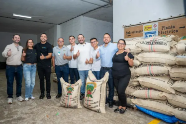 100 familias del Eje Cafetero exportan 10 toneladas de café de calidad a Londres. Desde el 2022 crecen en el comercio exterior.