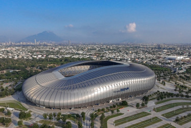 Fotografía aérea que muestra el Estadio BBVA, sede de la Copa Mundial de Fútbol 2026, este viernes, en la ciudad de Monterrey (México).