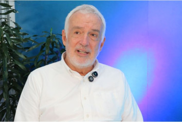 Federico Restrepo, candidato al Senado en su visita a LA PATRIA.