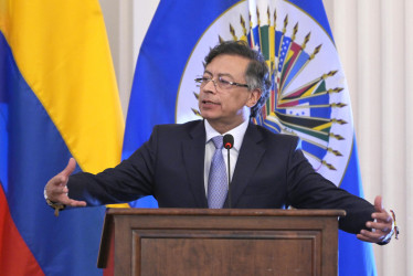 El presidente de Colombia, Gustavo Petro, habla en una reunión protocolar del Consejo Permanente en la sede de la Organización de los Estados Americanos (OEA) en Washington (EE. UU.).