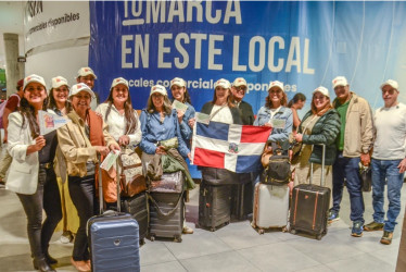 Delegación de empresarios dominicanos recorre el Quindío para conocer la oferta turística y evaluar acuerdos comerciales.