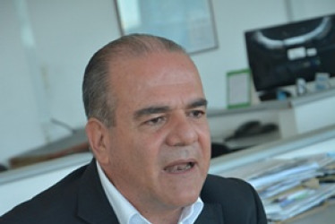 Carlos Felipe Mejía, que fue senador por el Centro Democrático, aspira a regresar al Senado con el Movimiento de Salvación Nacional.