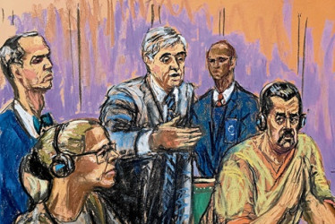 Foto | EFE | LA PATRIA Fotografía de un dibujo realizado por la artista Jane Rosenberg donde aparece el presidente depuesto de Venezuela, Nicolás Maduro, junto a su esposa Cilia Flores, y sus abogados Mark Donnelly y Barry pollack,  durante su comparecencia ante un tribunal federal en Nueva York (EE. UU.).