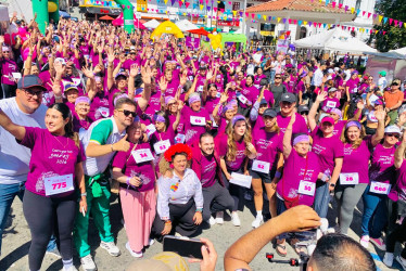 La primera Gestora social Daniela Nieto Jaramillo, artífice de la carrera, señaló que se siente feliz de escuchar miles de historias de mujeres valientes que acudieron a su llamado.
