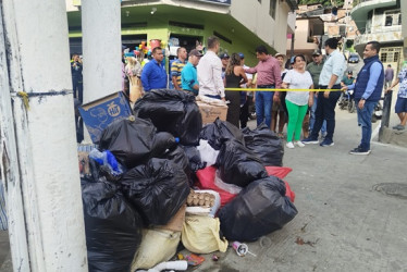 En medio del acto de entrega de las obras de pavimentación y reposición de redes de alcantarillado en el corregimiento hubo un detalle que no pasó desapercibido 