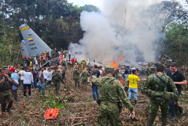 El angustioso relato de un sobreviviente del accidente de avión militar en Colombia