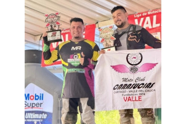 Pilotos quindianos lograron oro, plata y el mejor tiempo general en válida nacional de enduro.