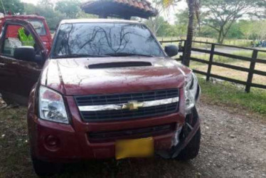 Fotos| Archivo| LA PATRIA  El caso ocurrió el 11 de febrero del 2016. En esta camioneta Dimax, de placas MPV-895, iba la víctima. Colisionó contra un muro, por la alta velocidad.