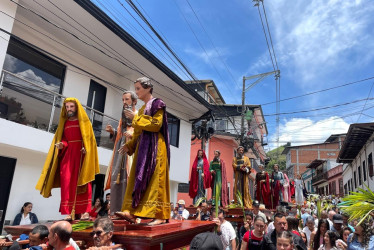 Bajo un radiante sol, cientos de católicos caminaron en la procesión del Domingo de Ramos en este municipio del Norte de Caldas.