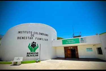 La Fiscalía acusó a tres exfuncionarios y cuatro particulares por el supuesto desfalco de $860 millones.