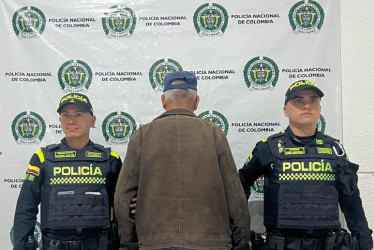 El capturado queda a disposición de la Fiscalía por acceso carnal violento.
