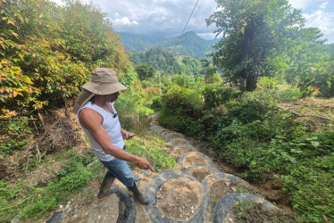 En la vereda Tejares piden arreglar el camino que ha sufrido socavación por las aguas lluvias