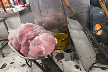 113 kilos de carne fueron decomisados en un operativo desarrollado en la Plaza de Mercado de Manizales. Las autoridades advierten que seguirán haciendo control sanitario.