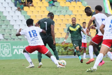 Unión Magdalena celebró en Armenia tras vencer 2-1 y acabar con el invicto del Deportes Quindío.