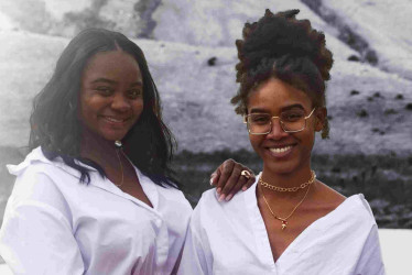 Tatiana Zapata y  Laura Noviteño crearon y difunden la exposición Mi nombre no es en Manizales y alzan su voz contra el racismo. 