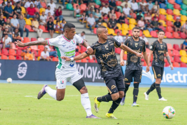 El empate del Once Caldas ante Llaneros dejó sensaciones encontradas por el rendimiento del equipo. El técnico atribuye el bajón al cambio de condiciones tras la suspensión del partido por la tormenta eléctrica.
