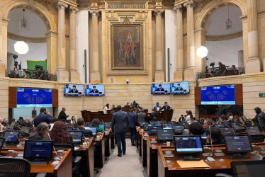 19 millones 383 mil 120 votos válidos se registraron para el Senado  2026-2030 con el 99,32% de las mesas informadas. Así se repartirían las 100 curules nacionales, entre 9 listas. 