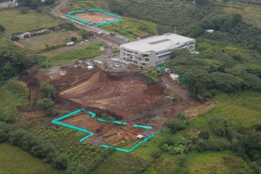 De acuerdo con el cronograma, la intervención contempla cerca de 800 metros lineales desde la estación Santa Bárbara hasta el hospital en el sector de Cerritos Pereira