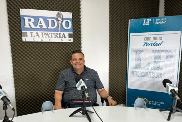 Víctor Caicedo Espinosa asegura que el dinero no es producto de ningún ilícito y su hermana no tiene nada que ver.