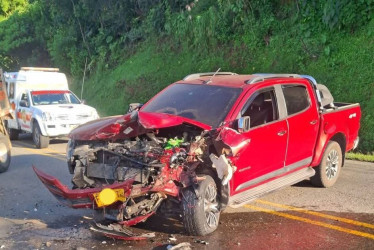 Fotos| Cortesía | LA PATRIA Así quedó uno de los carros comprometidos en el accidente 