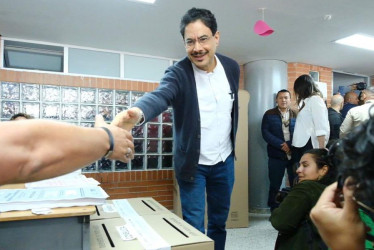 El candidato oficialista a la Presidencia de la República, Iván Cepeda, en la elecciones legislativas del 8 de marzo del 2026 en Colombia.
