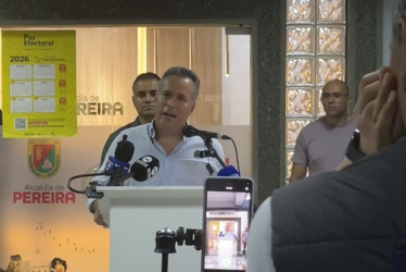 Salazar reiteró que no existe ningún tipo de sobrecosto en la obra, y explicó que lo que se ha presentado son adiciones