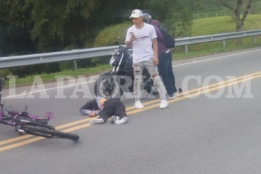 Dos menores de edad resultaron lesionados en este accidente en la vía Manizales-Medellín 