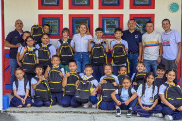 La entrega continuará en más instituciones educativas rurales del municipio en los próximos días.