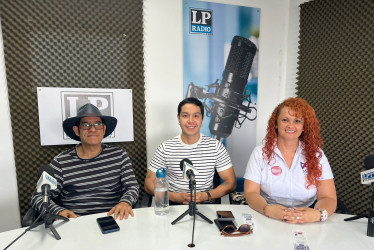  Marco Ospina, Damián Rodríguez y Carolina Valencia Mosquera, integrantes de la Asamblea de Profesores de la Universidad de Caldas. 