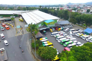 Una fuga de gas frente a la Terminal de Pereira generó momentos de alarma, fue controlada sin mayores afectaciones.