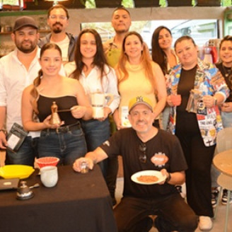 Germán Hurtado, Julián Álvarez, Leidy Ospina, Estefanía Ríos, Camilo Jiménez, Juan Moscoso, Diana Gómez, Germán Andrés Restrepo, Sandra Sepúlveda, Laura Osorno, Maritsa Mejía y Julián Jiménez.