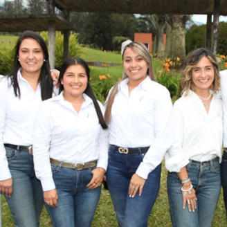 Yuri Morales, Juan David Álvarez, Diana Cardona, Carolina Guapacha, Anlly Viviana Sánchez, Gloria Duque, Julio César Cardona y Marisela Tabares.