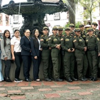 Foto | Cortesía Willman Vasquéz | LA PATRIA La celebración del Día Internacional de la Mujer en Salamina (Caldas) se realizó el pasado 18 de marzo donde homenajearon a 59 mujeres que laboran en la jurisdicción del norte del departamento cumpliendo sus labores como policías.