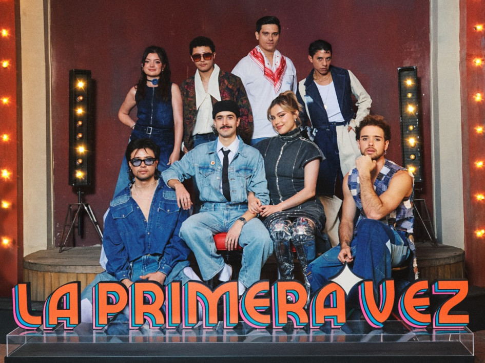 Imagen de la serie 'La primera vez', protagonizada por Francisca Estévez y Emmanuel Restrepo.