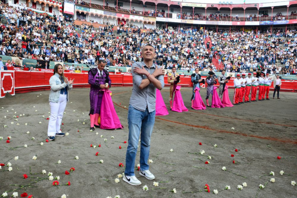 Ricardo Santana le agradece a la afición por todo el homenaje y por el cariño recibido durante su recuperación.