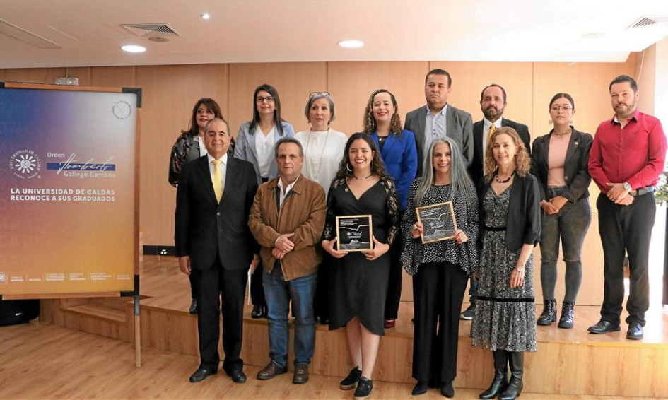 Fila superior: Elvira Cristiana Ruiz Jiménez, decana de la Facultad de Ciencias Exactas y Naturales; Ana Milena Gualdron, delegada del Ministro de Educación ante el Consejo Superior; Luisa Fernanda Giraldo Zuluaga; rectora encargada; Carolina López Sánchez, Walter Castañeda Delegado, Facultad de Artes y Humanidades; Germán Camilo Díaz Fajardo, representante docentes; Laura Alzate, representante estudiantil; y Gonzalo Ocampo Taborda, vicerrector de Investigaciones, Fila inferior: Bernardo Rivera Sánchez, Alb