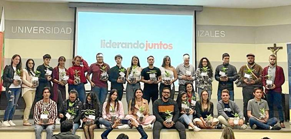 Foto | Universidad Autónoma | LA PATRIA 35 Jóvenes fueron seleccionados para participar en la primera edición del diplomado Liderando Juntos, tuvo su apertura en la Universidad Autónoma de Manizales. El programa es impulsado por la Fundación Instituto de Liderazgo, la Universidad Autónoma de Manizales, la Cámara de Comercio de Manizales por Caldas y el grupo empresarial Grupotec.