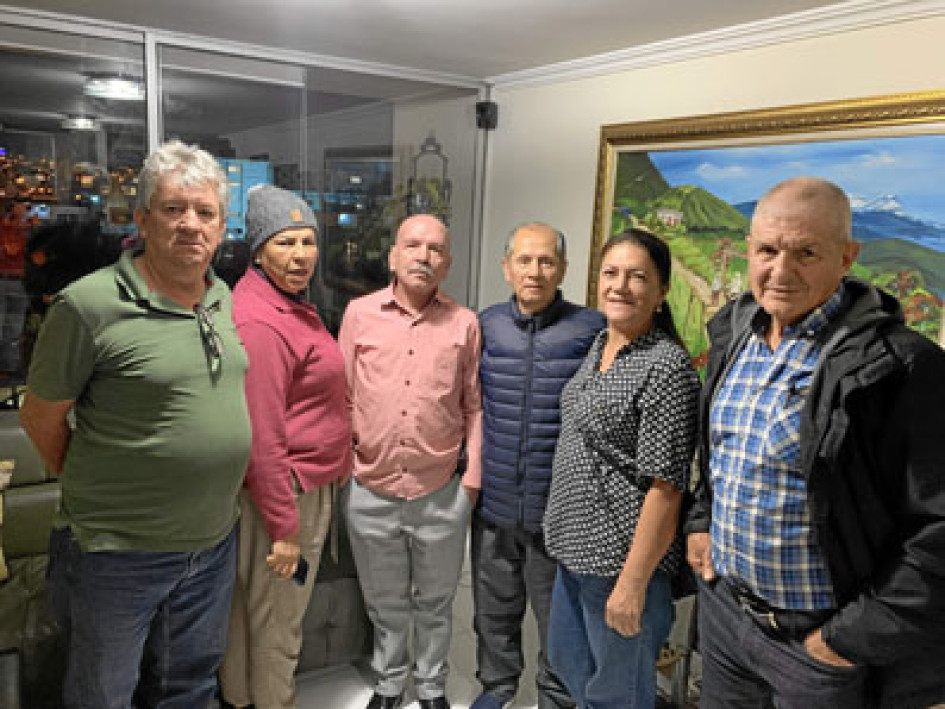 Foto | Cortesía | LA PATRIA José Gerardo Duque, Gloria Inés Ramírez, Jorge Edison Hincapie, Wilson Giraldo, Socorro Jaramillo, y Hernán Pulido miembro del Comité nacional de caminantes de Colombia y regional eje cafetero.
