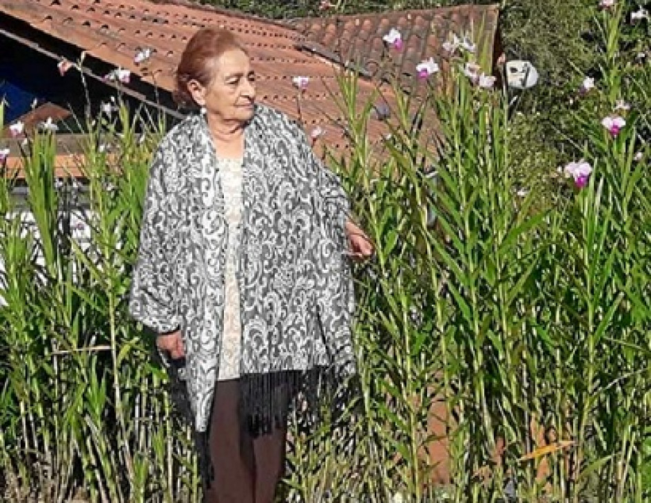 Foto | Cortesía | LA PATRIA Elisabeth Bonilla de Ramírez cumple hoy un mes de fallecida. “ Gracias mamá por tu amor, porque me diste la vida, velaste por mis sueños, moldeaste mi corazón y escuchaste mis dudas; tus consejos me hicieron mucho mejor. Te amo madre. Yo sé que emprendiste un viaje sin retorno a la eternidad. Que Dios te acompañe madre mía. Te llevaremos en nuestros pensamientos y corazones”.