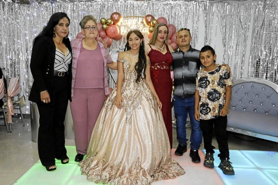 Fotos | Luis Trejos | LA PATRIA Piedad Mosquera, Yolanda Giraldo, Geidy Dahiana Loaiza Giraldo, Luisa Fernanda Giraldo, Henry Llanos y Andy Llanos.
