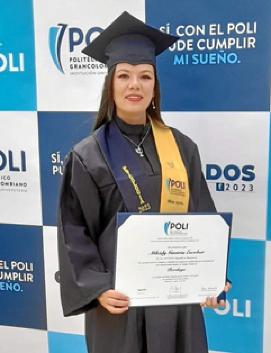 Mileidy Gaviria, oriunda de Manzanares (Caldas), obtuvo su título como Psicóloga del Politécnico Gran Colombiano en Bogotá. Su familia la felicita por este logro y le desea éxitos en su vida profesional.