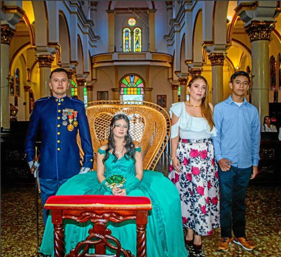 Foto | LA PATRIA Óscar Iván Parra, Angely Mariana Parra Ortiz, Diana Marcela Ortiz y Sebastián Parra Ortiz.