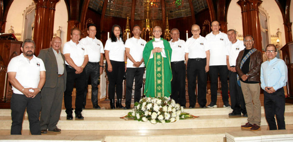 Foto | Argemiro Idárraga | LA PATRIA En La Basílica Menor de la Inmaculada Concepción de Manizales, el Colegio Nacional de Periodistas, seccional Caldas
