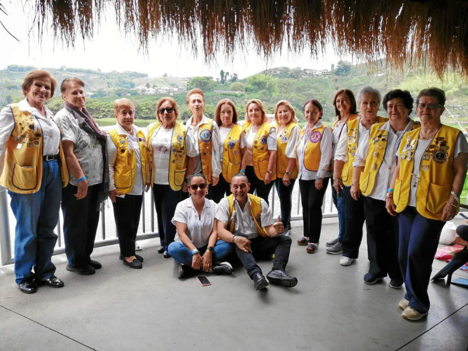 Foto | Argemiro Idárraga | LA PATRIA Grupo de miembros del El Club de Leones Manizales Monarca que asistió al evento.